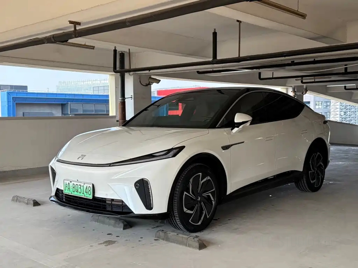 RISING AUTO R7  2024