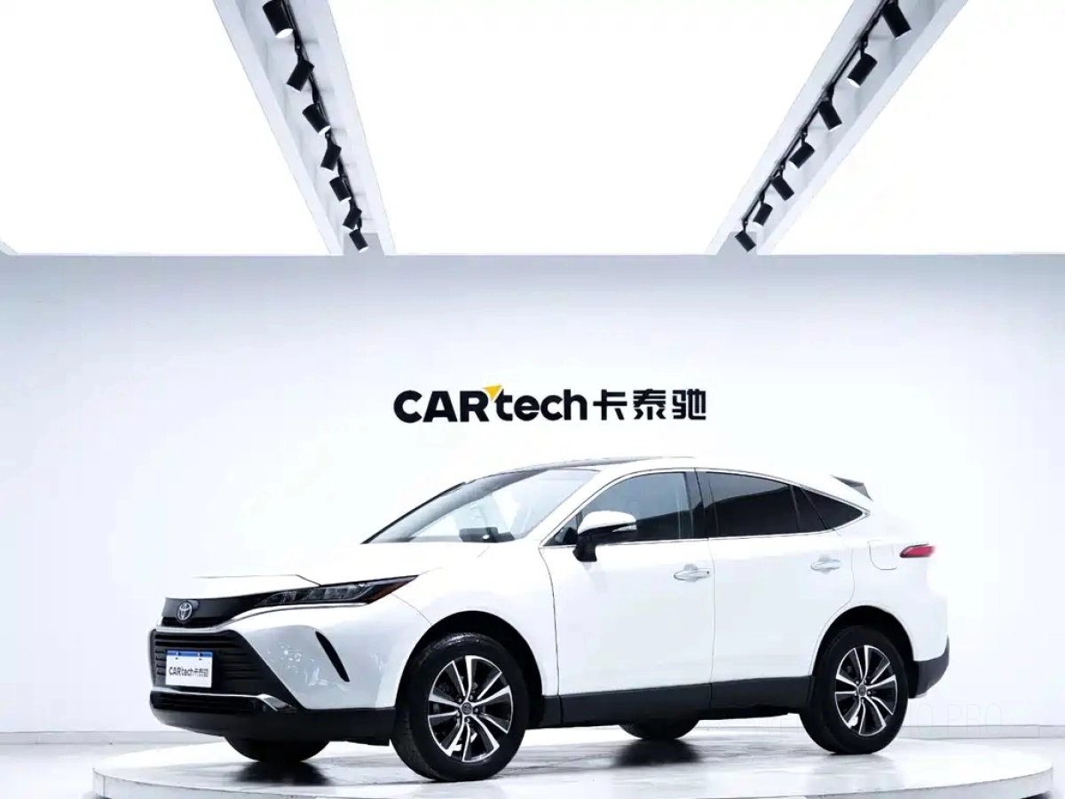TOYOTA HARRIER  2022