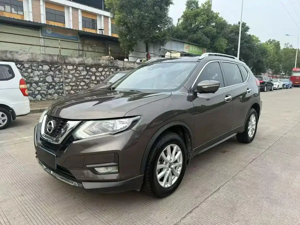 NISSAN X-TRAIL