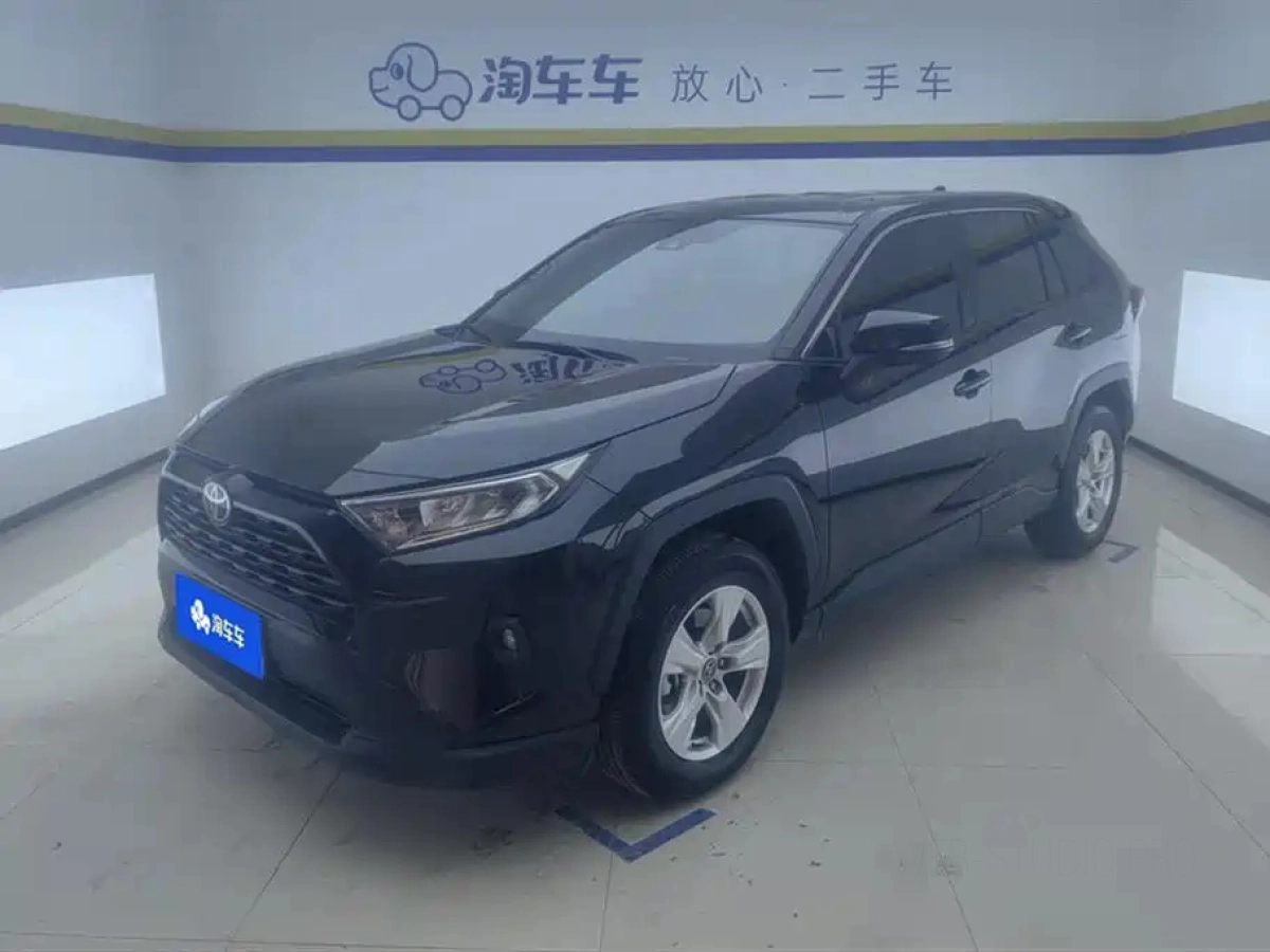 TOYOTA RAV4  2025
