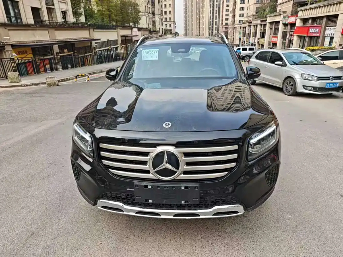 MERCEDES-BENZ GLB