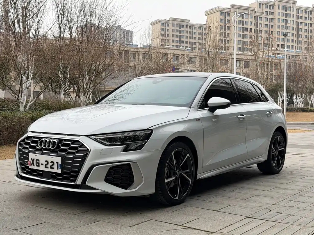AUDI A3  2022