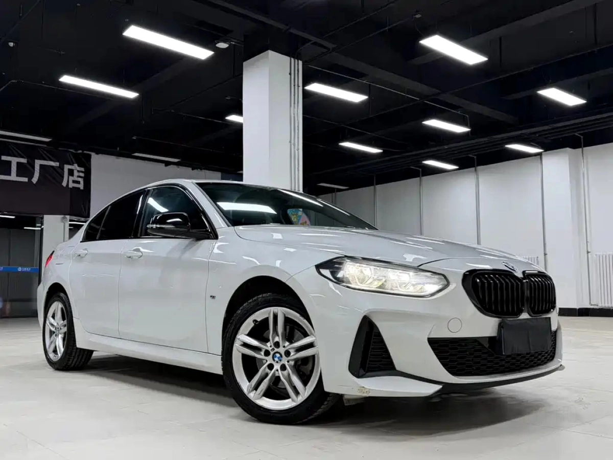 BMW 1-SERIES