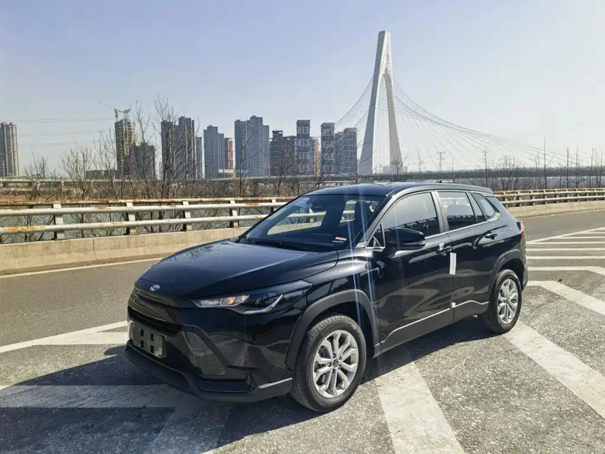 TOYOTA COROLLA CROSS  2026