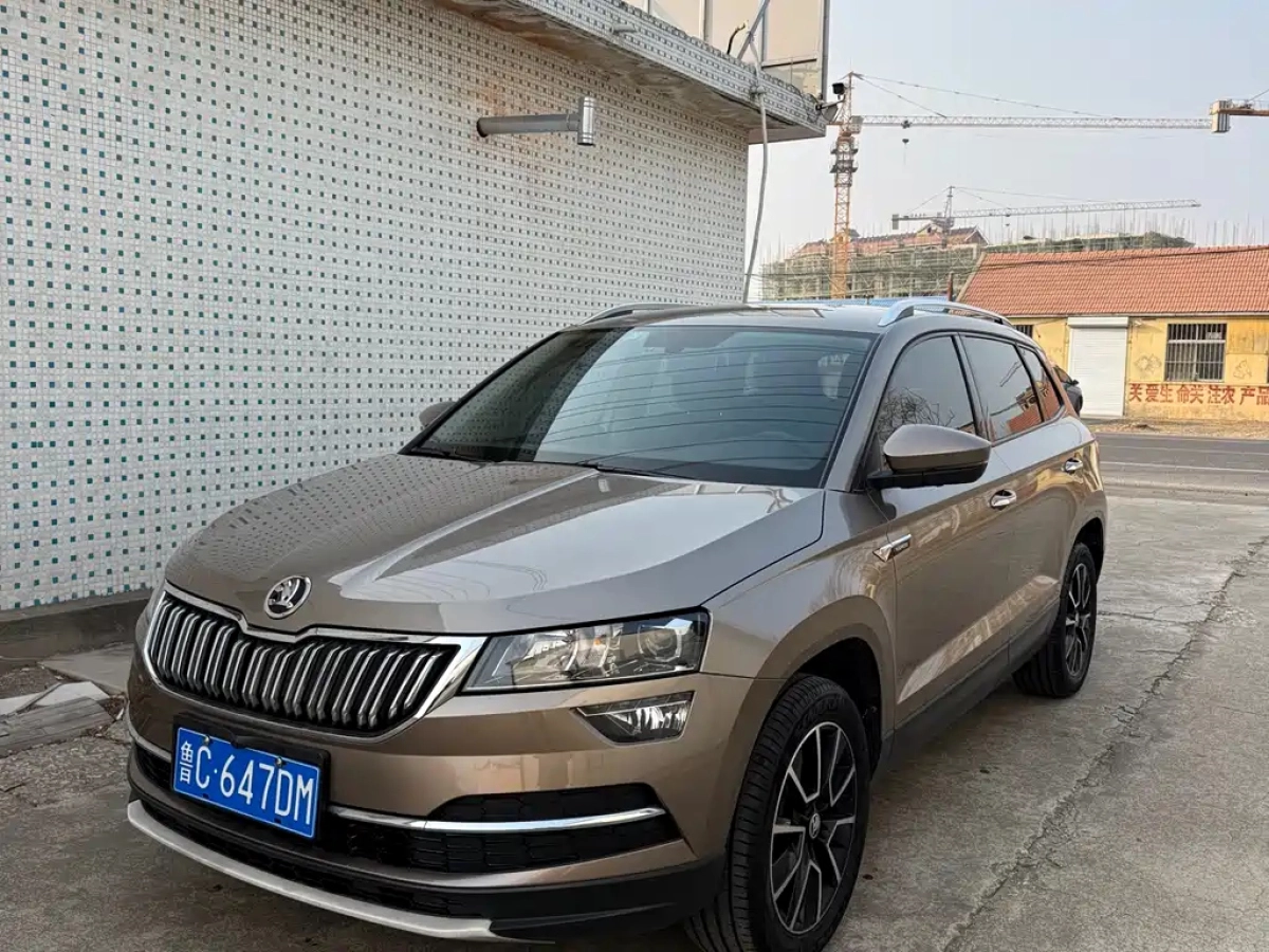 SKODA KAROQ