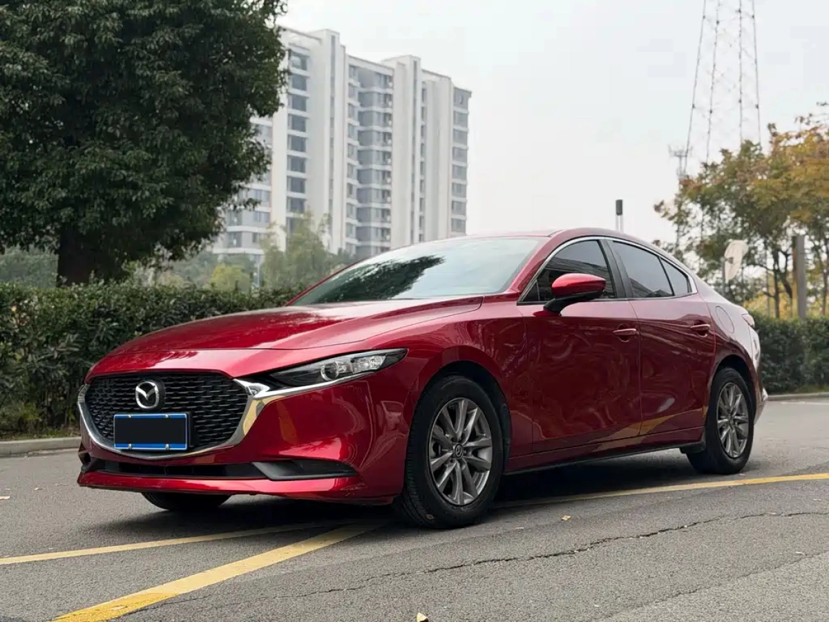 MAZDA 3 AXELA