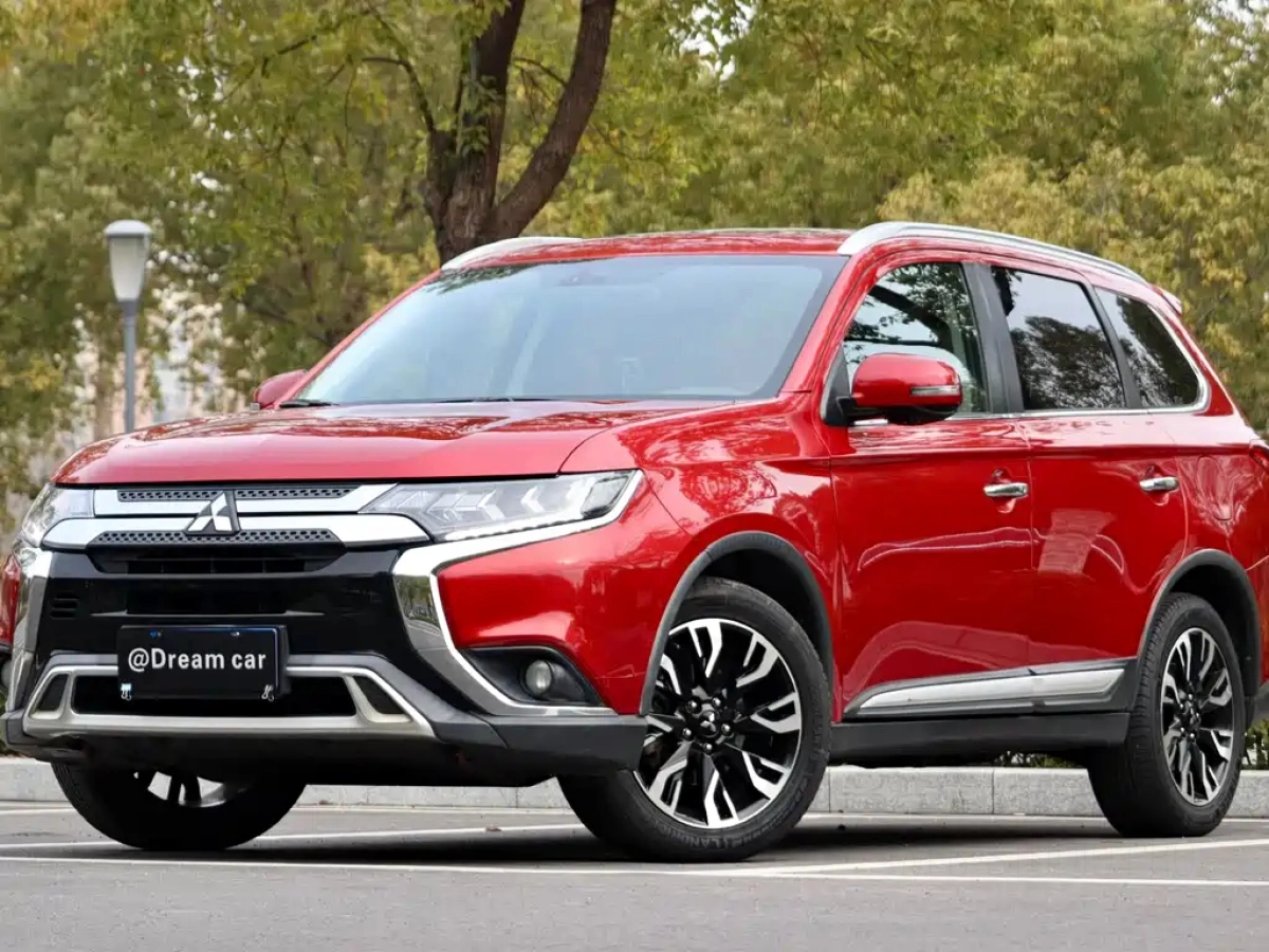 MITSUBISHI OUTLANDER  2019