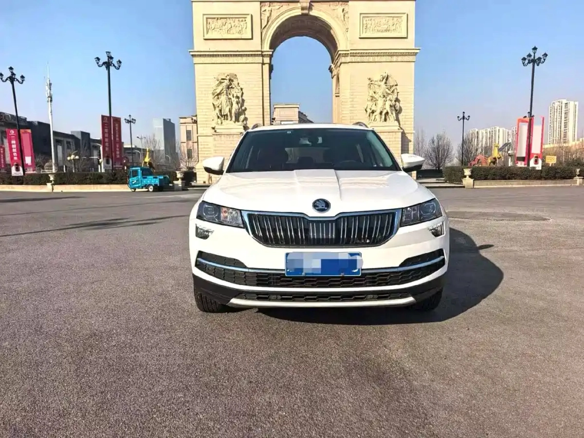 SKODA KAROQ