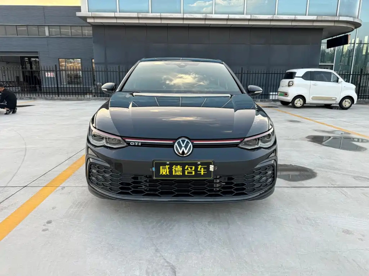 VOLKSWAGEN GOLF GTI