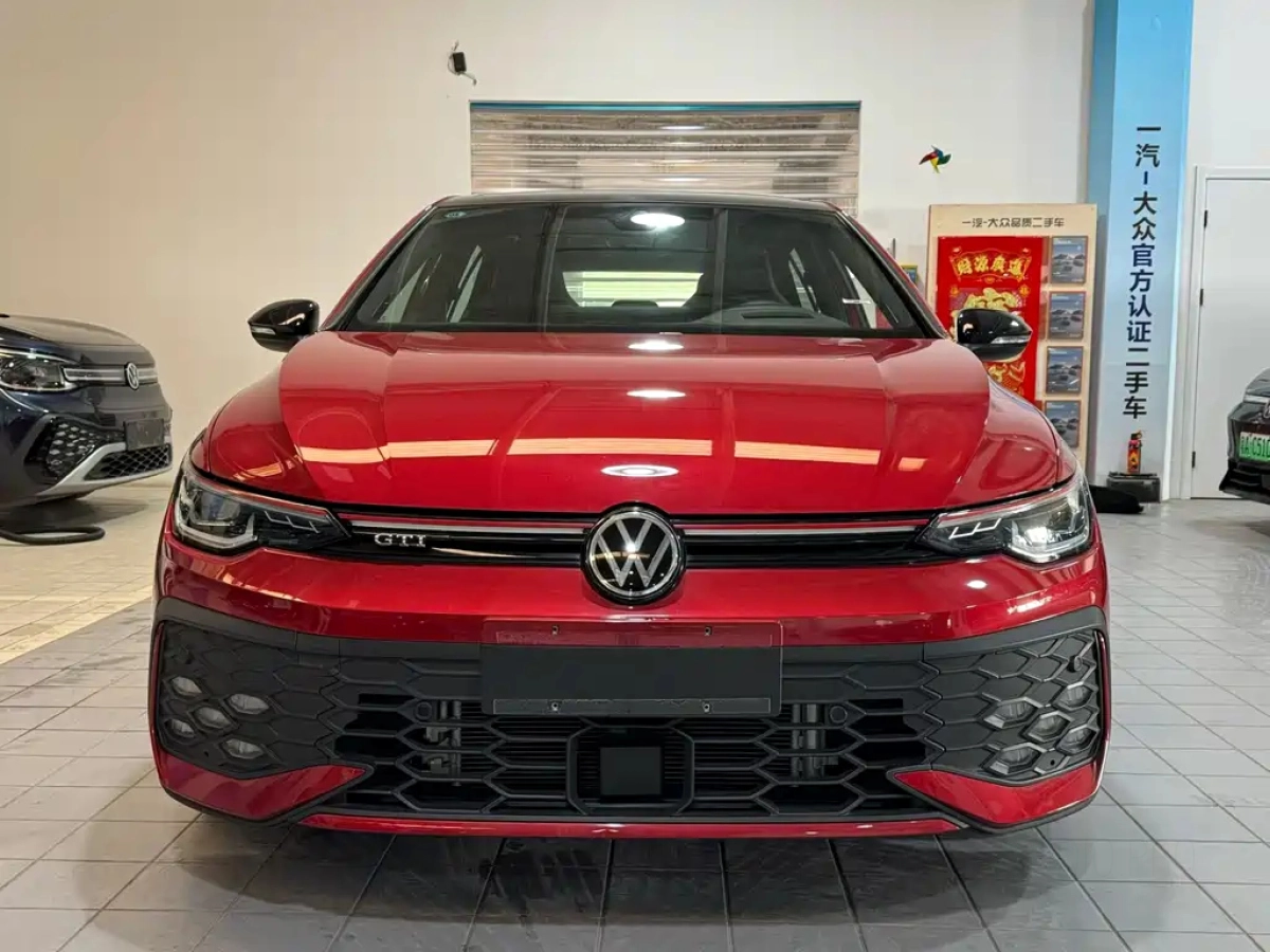 VOLKSWAGEN GOLF GTI
