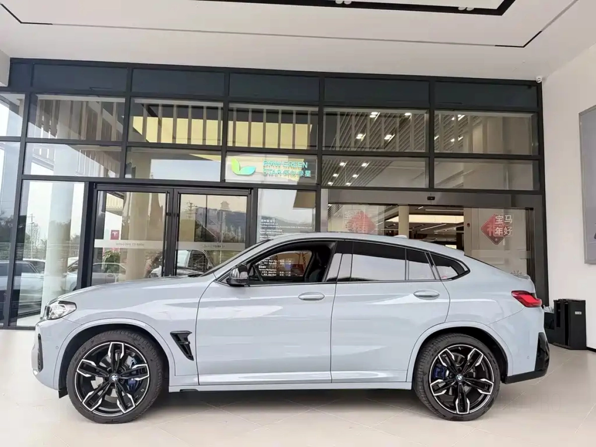 BMW X4 M40I
