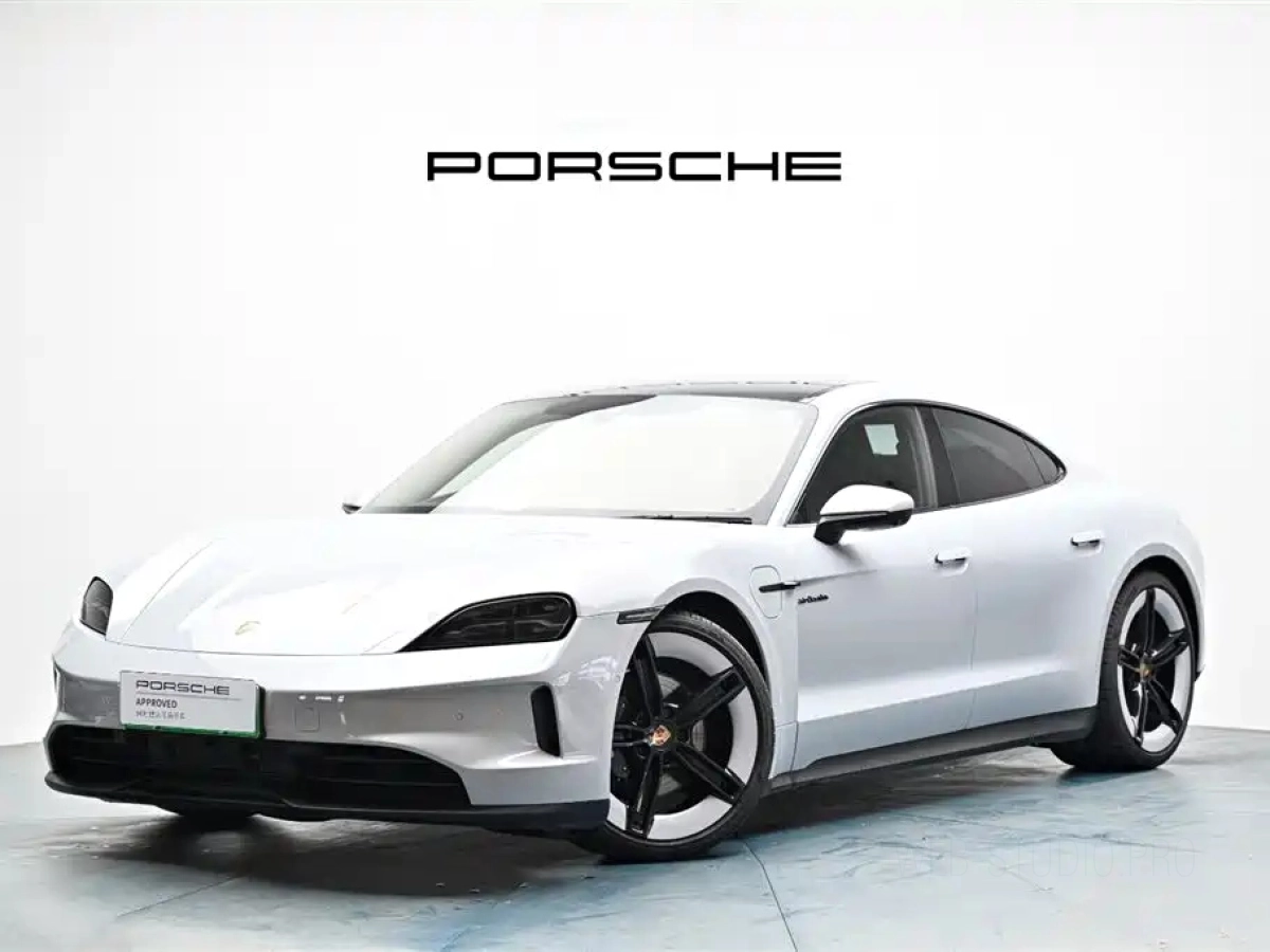 PORSCHE TAYCAN  2024