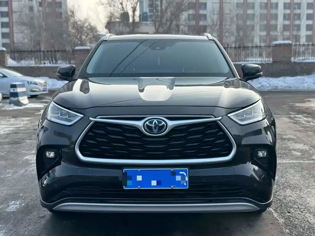TOYOTA HIGHLANDER