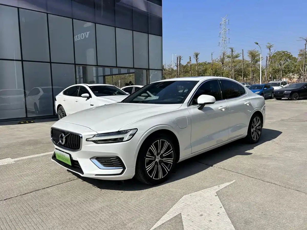 VOLVO S60 NEW ENERGY  2023