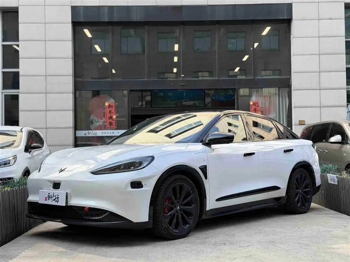 ARCFOX ALPHA S ARCFOX ALPHA S  2023