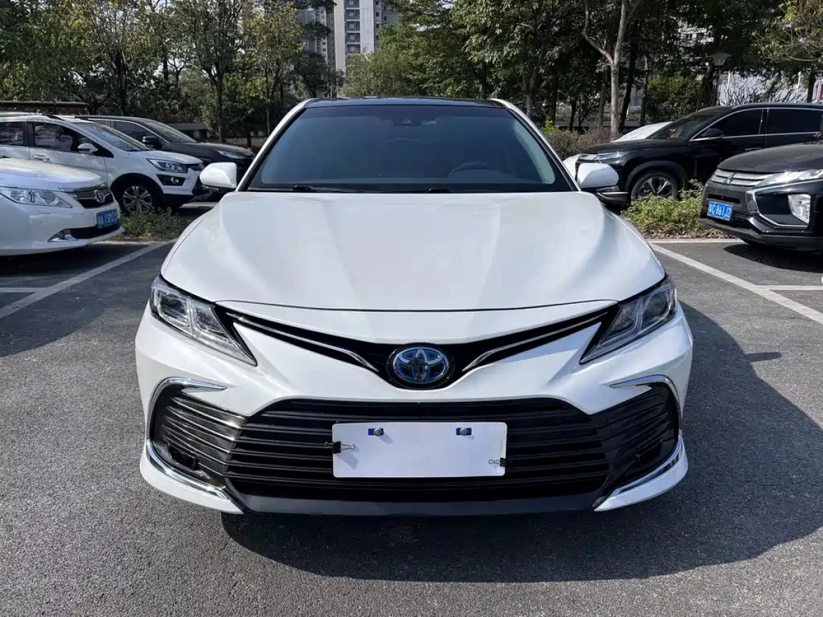TOYOTA CAMRY  2021