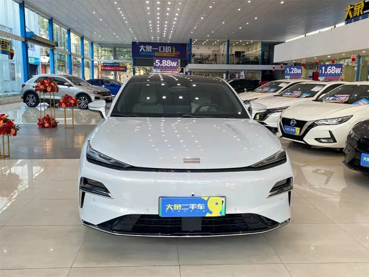 GEELY GALAXY GALAXY XINGYAO 8