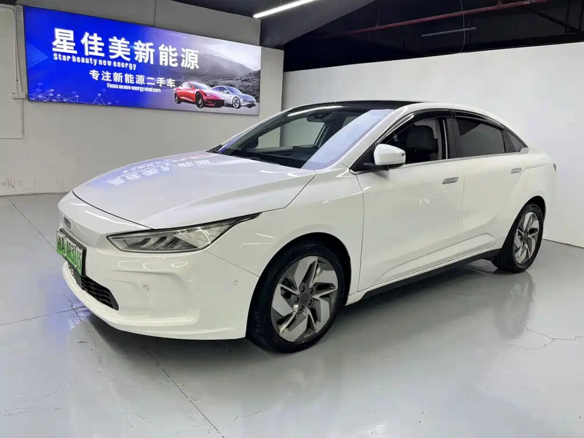 GEELY GEOMETR A  2019