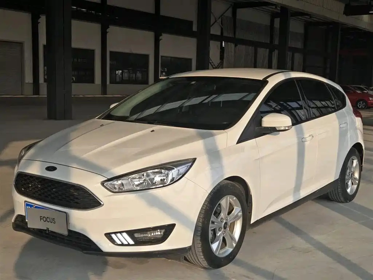 FORD FOCUS  2019