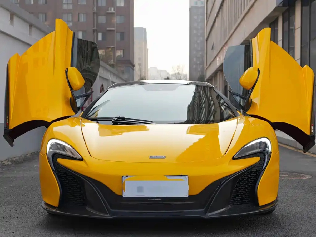 MCLAREN 650S  2019