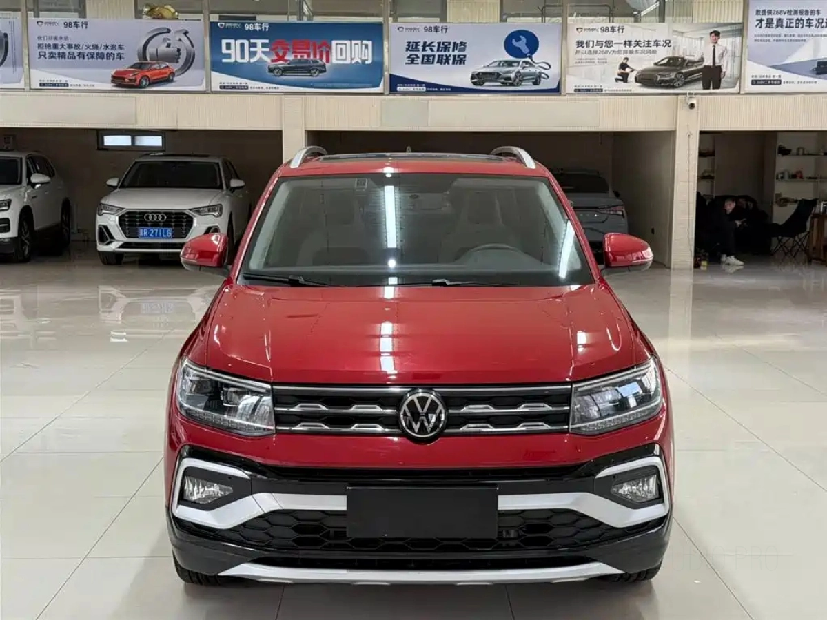 VOLKSWAGEN T-CROSS
