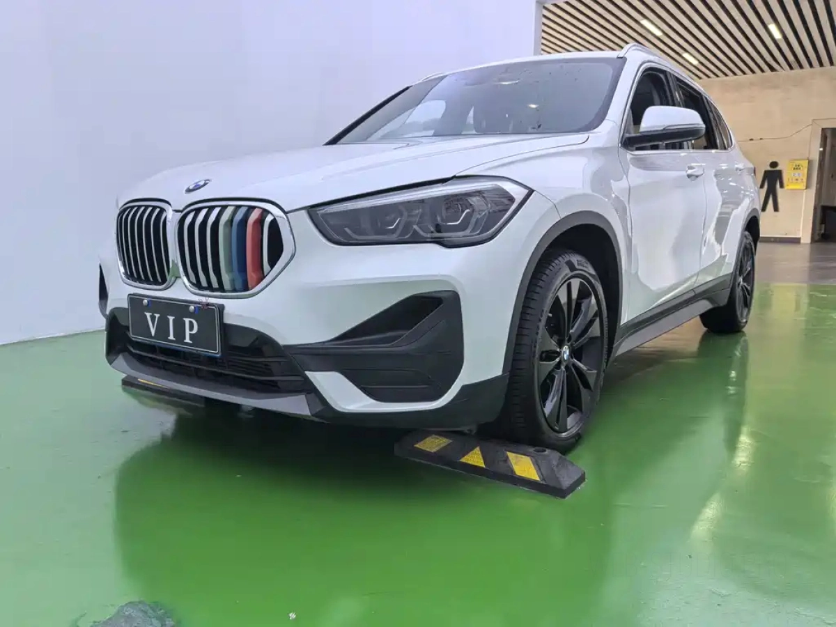 BMW X1  2021