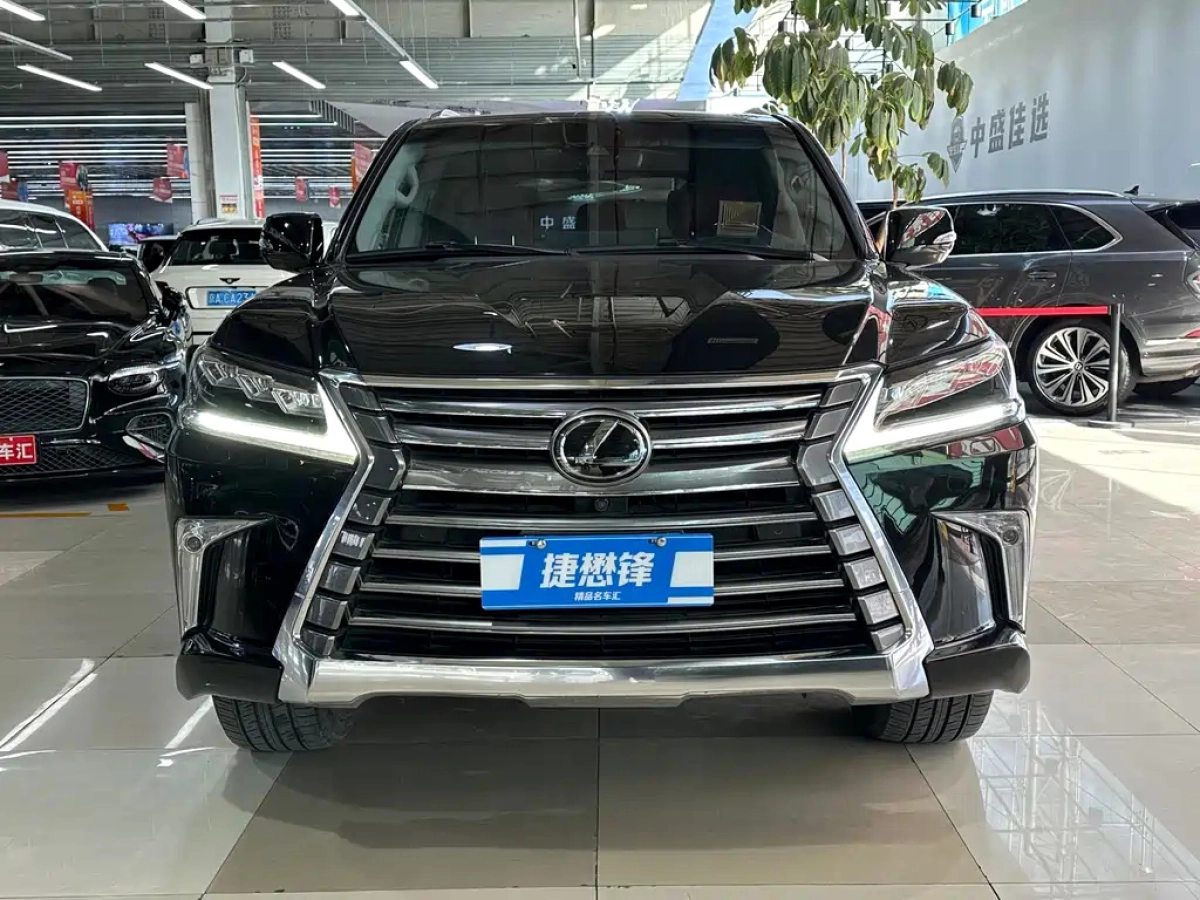 LEXUS LX