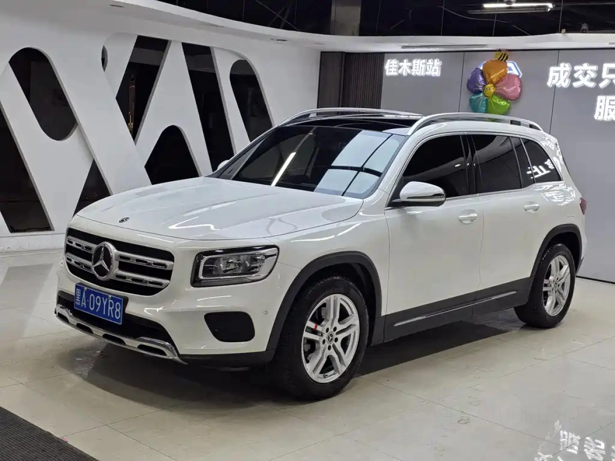 MERCEDES-BENZ GLB  2020