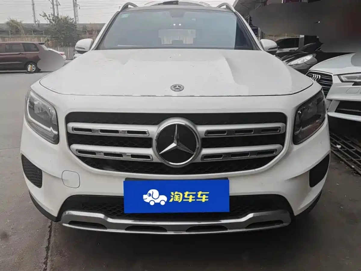 MERCEDES-BENZ GLB