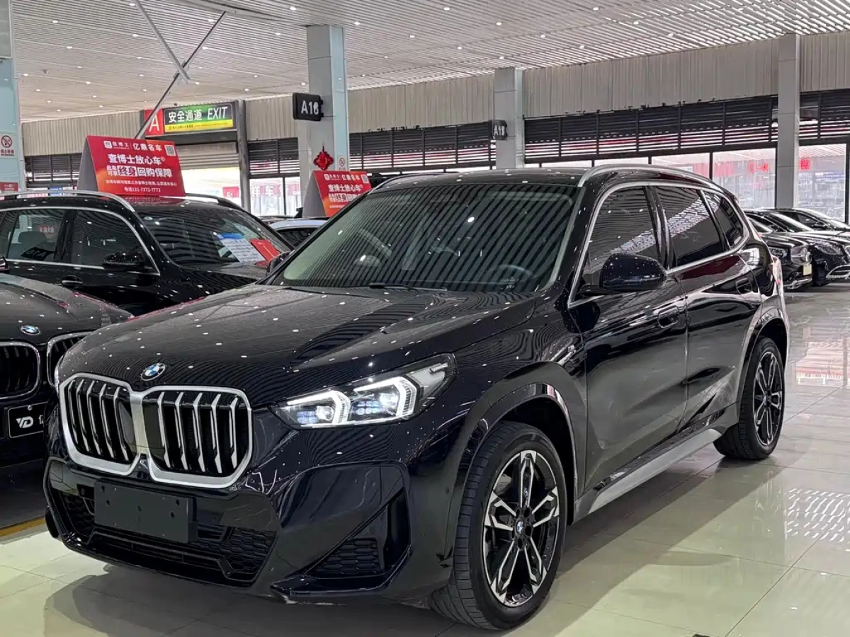 BMW X1  2024