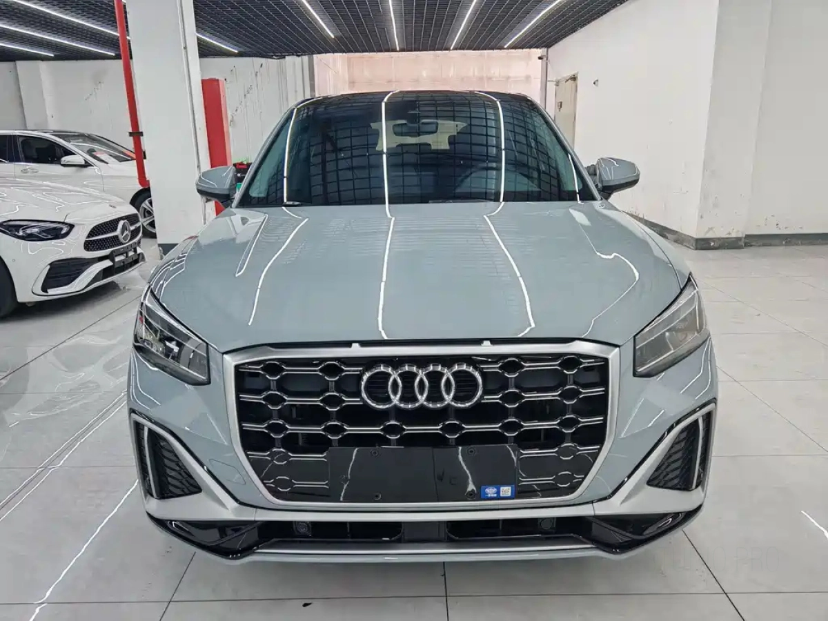 AUDI Q2L  2024