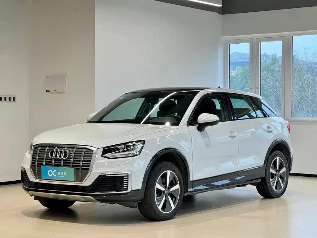 AUDI Q2L E-TRON  2020