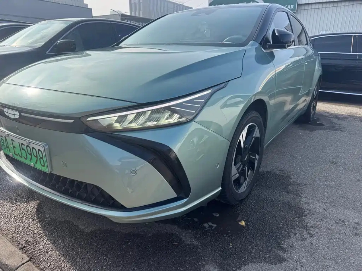 GEELY GEOMETR G6  2022