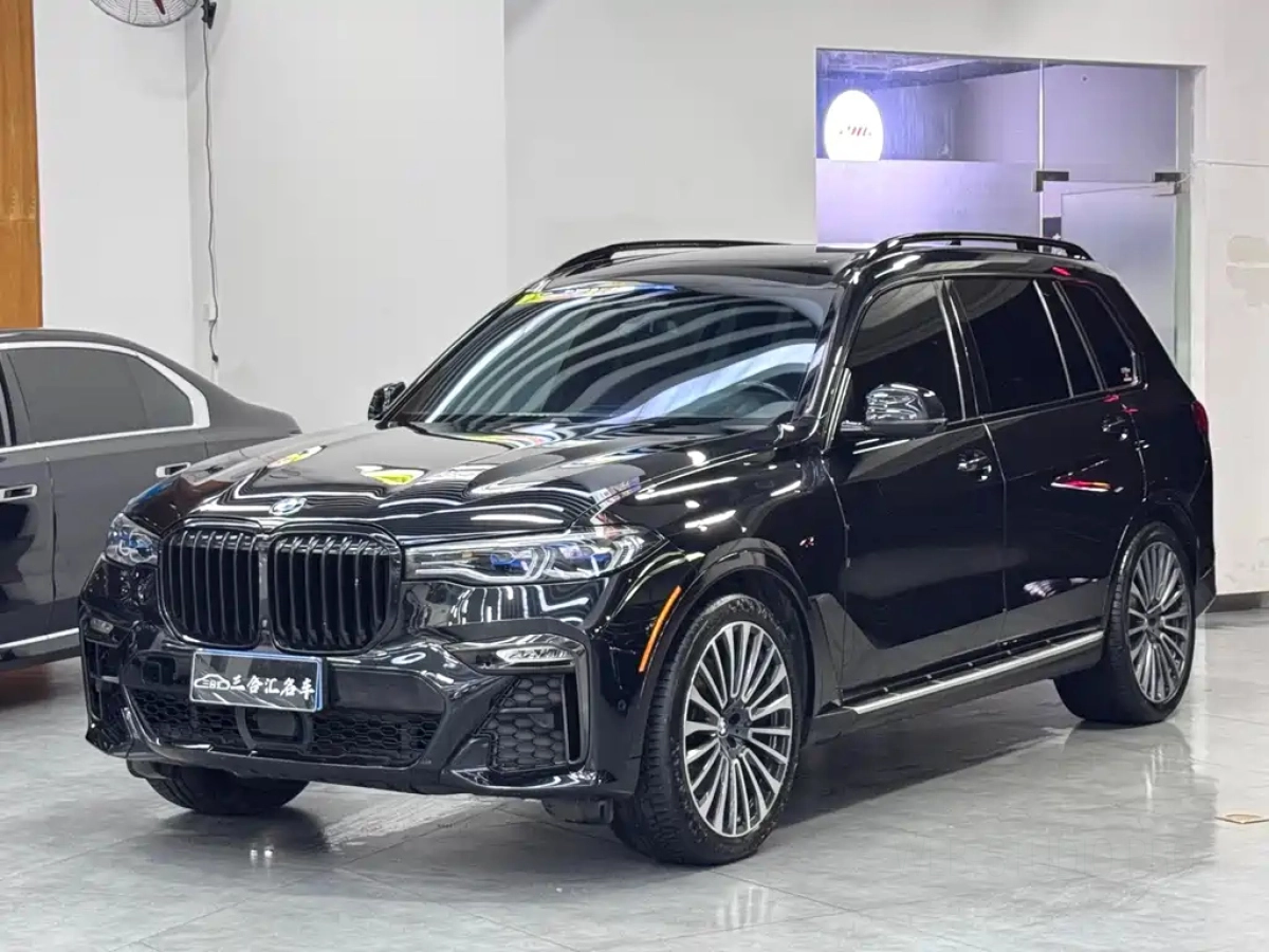 BMW X7  2022