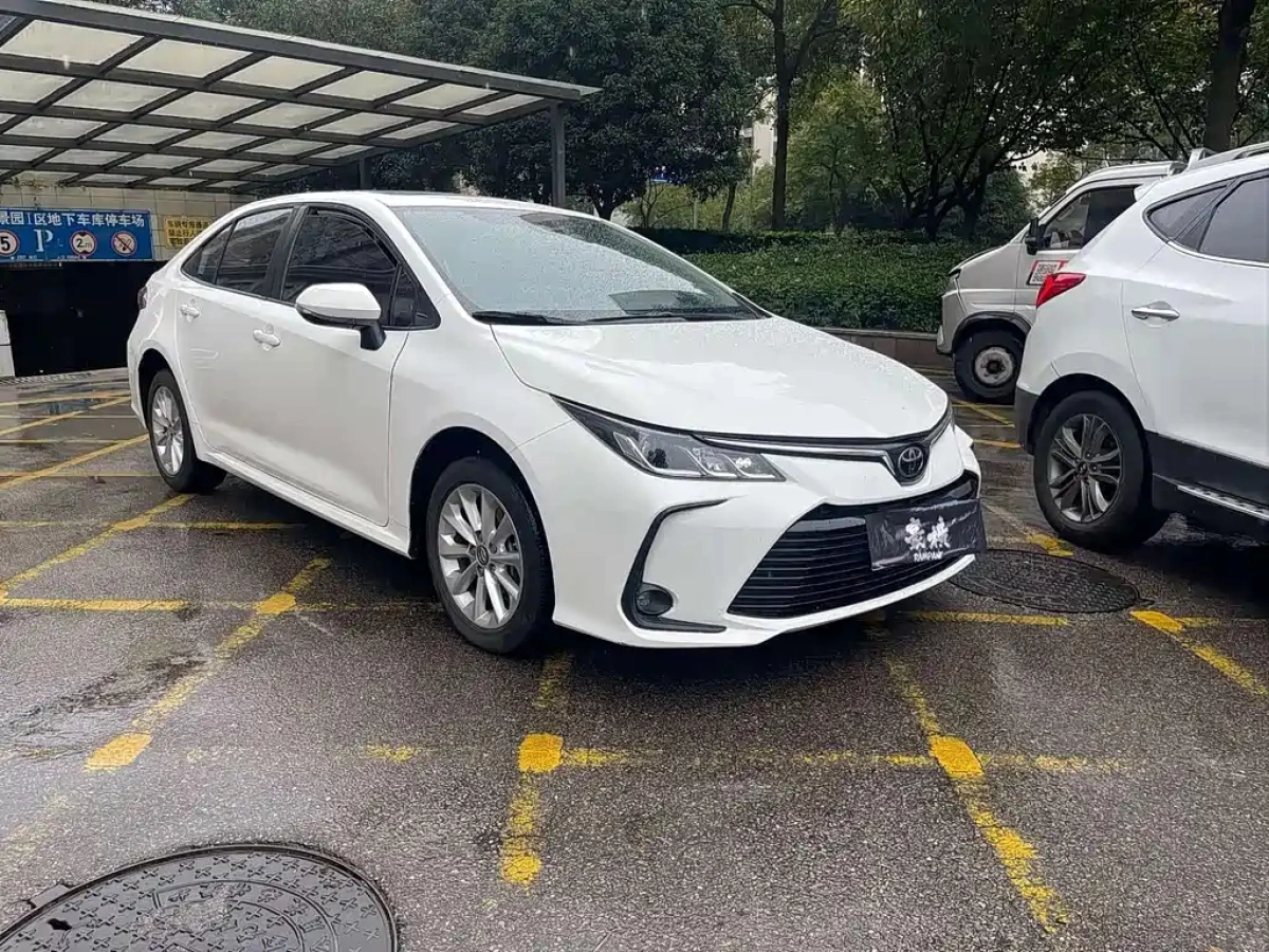 TOYOTA COROLLA  2023