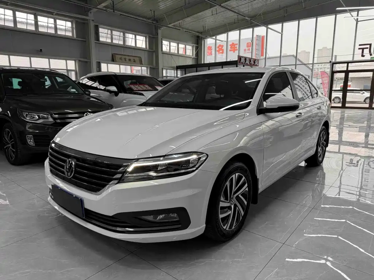 VOLKSWAGEN LAVIDA  2022