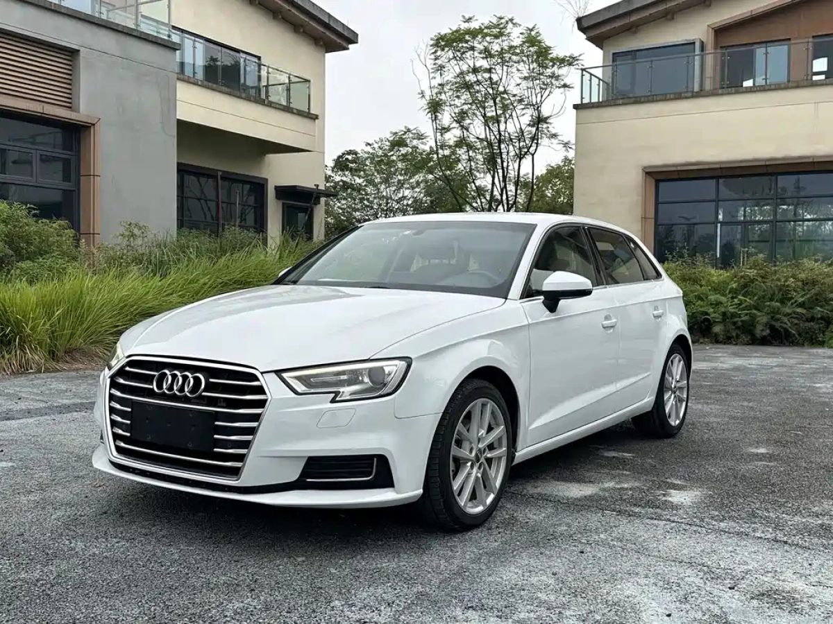 AUDI A3  2019