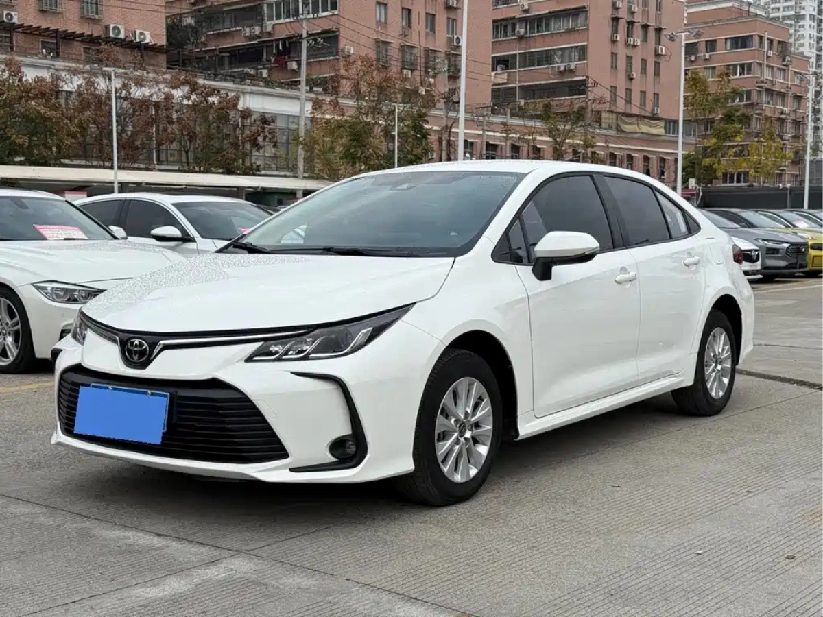 TOYOTA COROLLA  2024