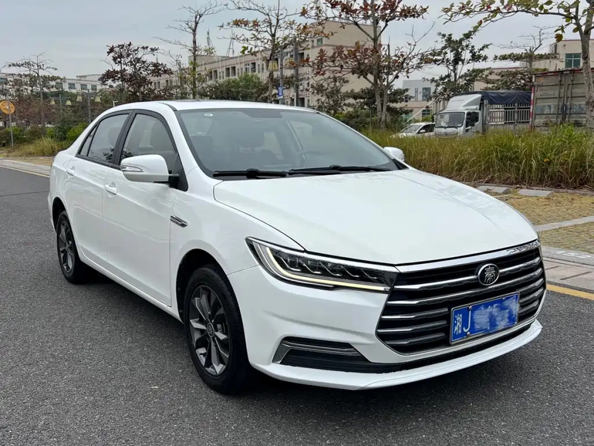 BYD QIN