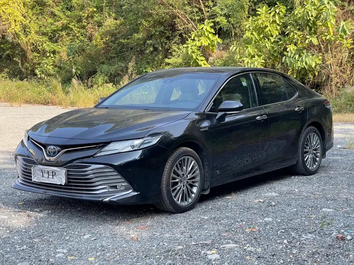 TOYOTA CAMRY  2019