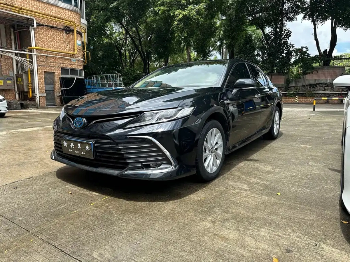 TOYOTA CAMRY  2021