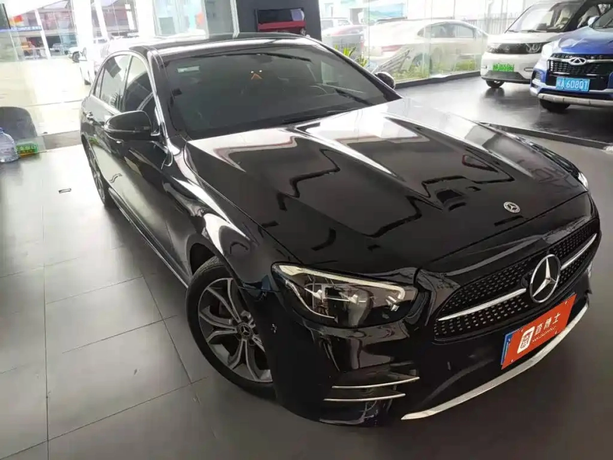 MERCEDES-BENZ E-CLASS