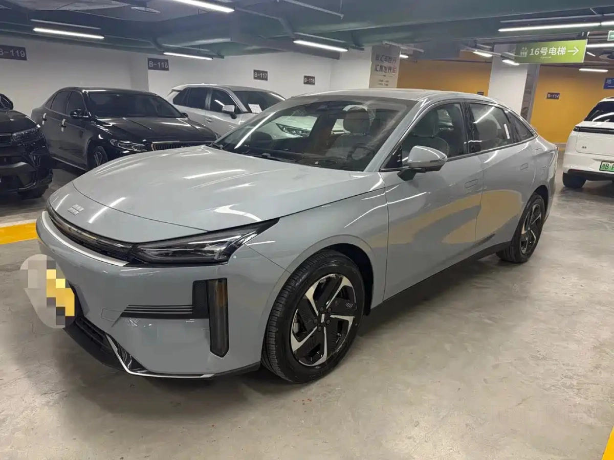 GEELY GALAXY GALAXY L6  2025