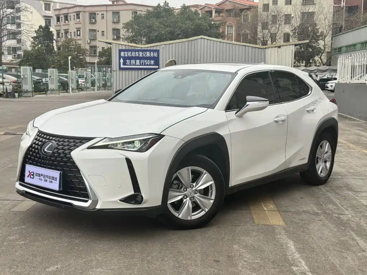 LEXUS UX  2019