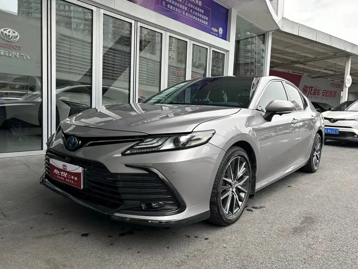 TOYOTA CAMRY  2021