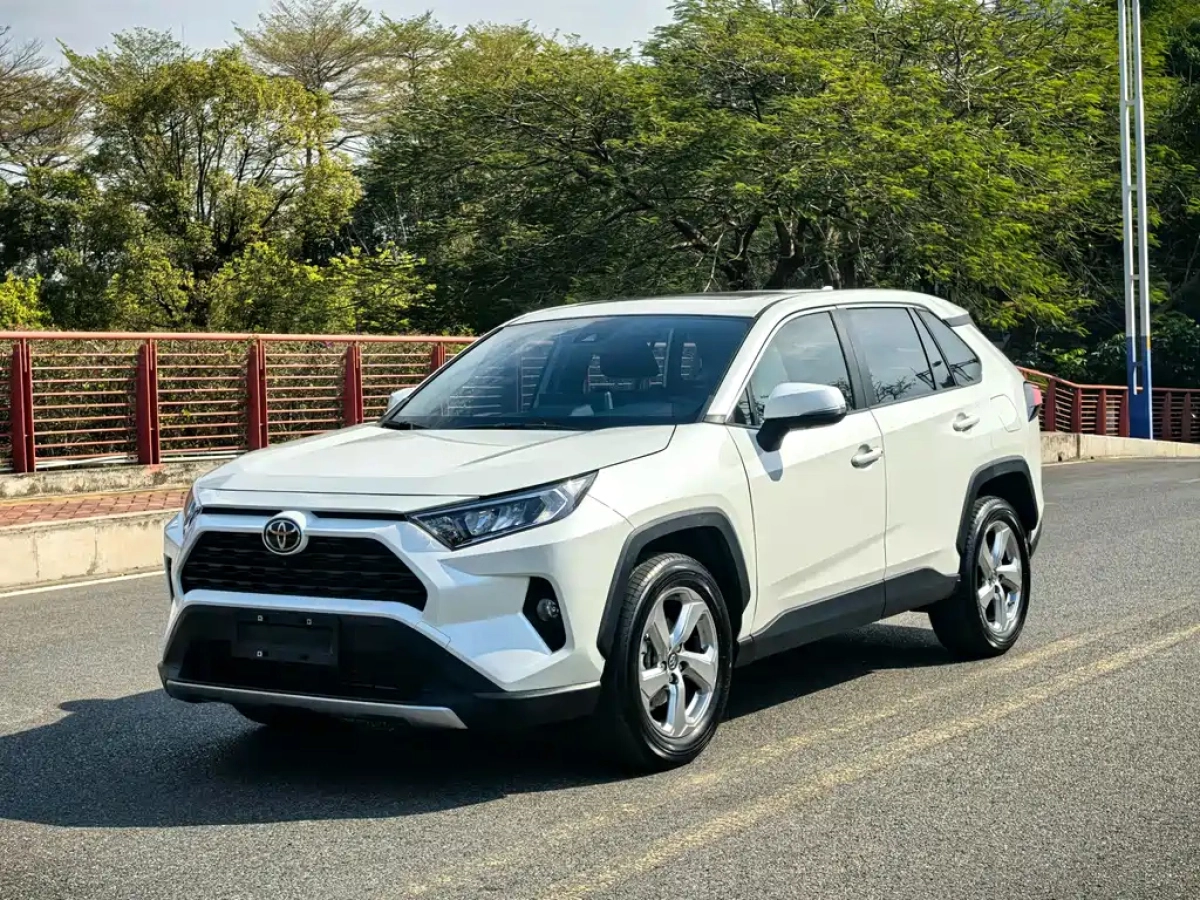 TOYOTA RAV4  2021