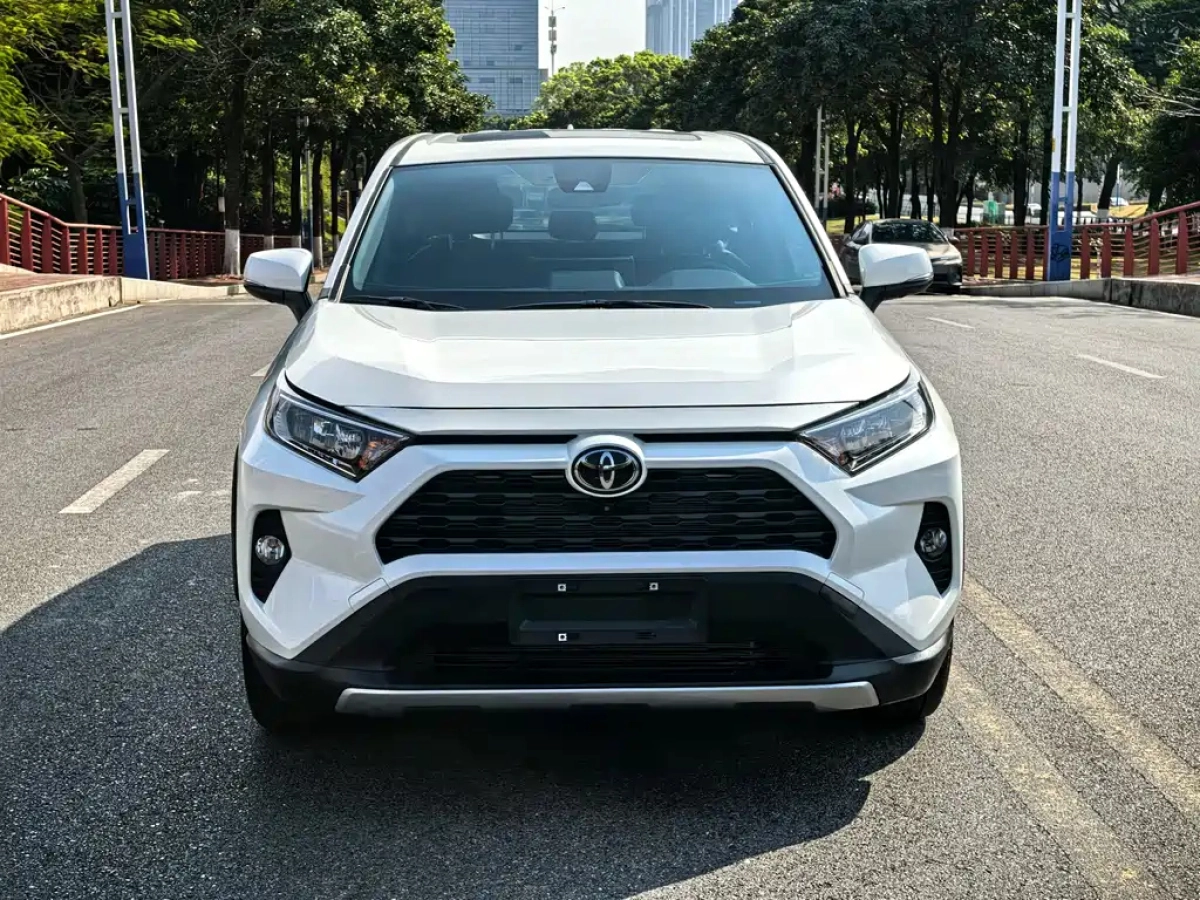 TOYOTA RAV4