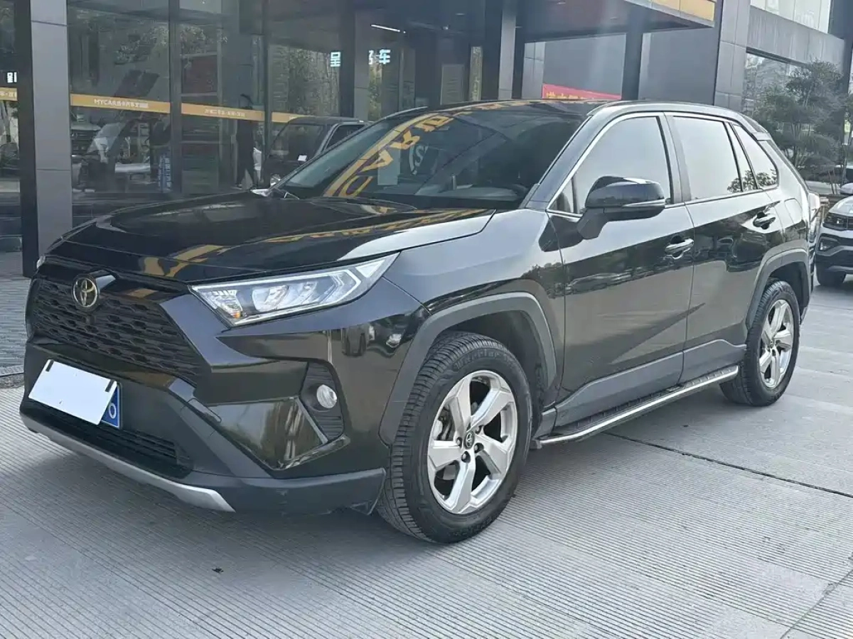 TOYOTA RAV4  2021