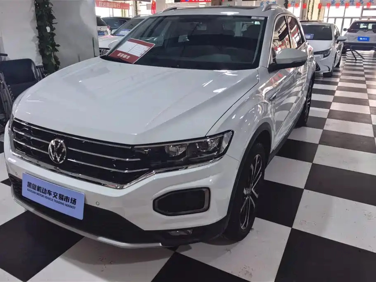 VOLKSWAGEN T-ROC  2023