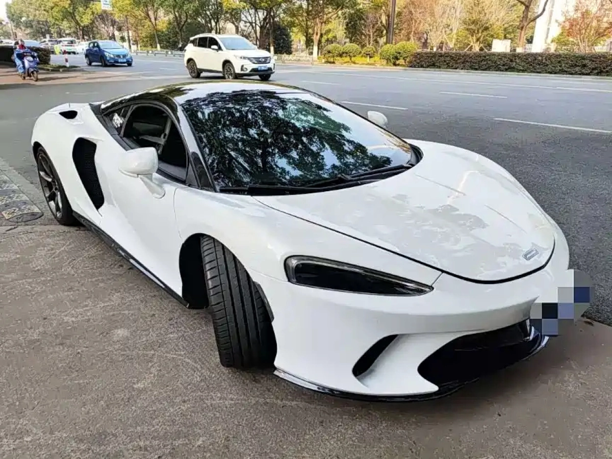 MCLAREN GT